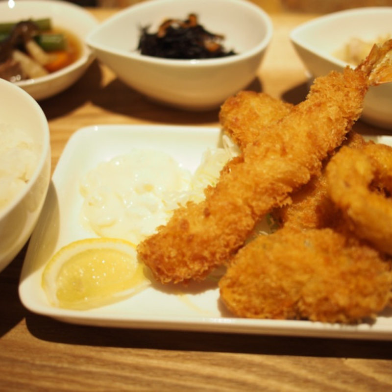 ミックスフライ定食(4uatre - キャトル)