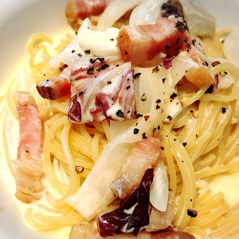 クリームパスタ(シクスバイオリエンタルホテル)