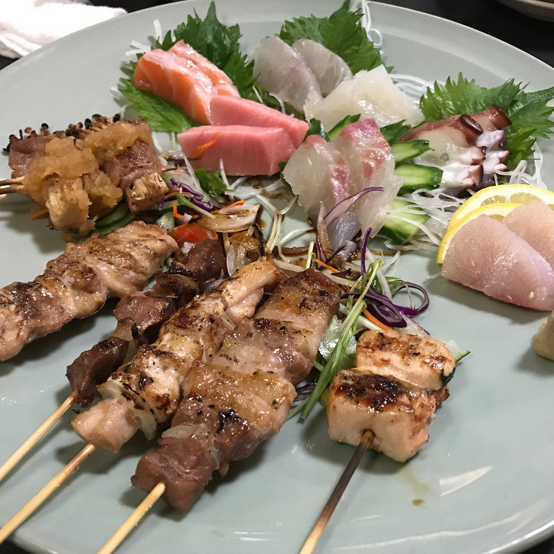 焼き鳥とお刺身セット(和や 駅前店 )