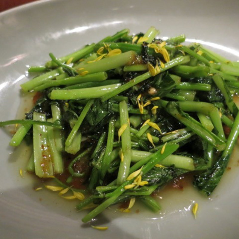 青菜のガーリック炒め(A・DINING)