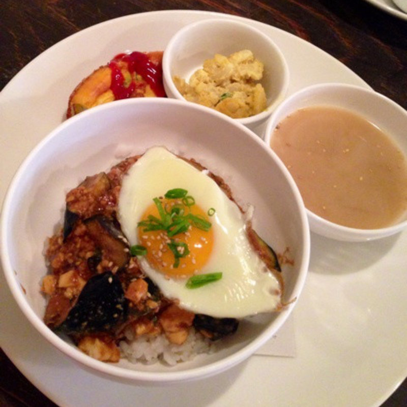 そぼろ豆腐となすの大葉味噌ごはん(a.baku （ア バク 【旧店名】Granma's Kitchen! DELICA）)