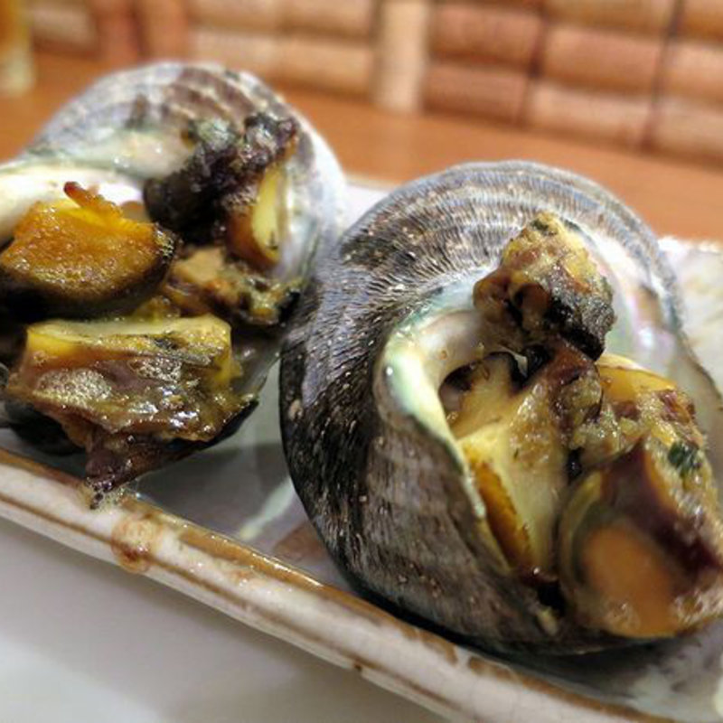 サザエのガーリックバター焼き(発酵醸造酒場 Ace)