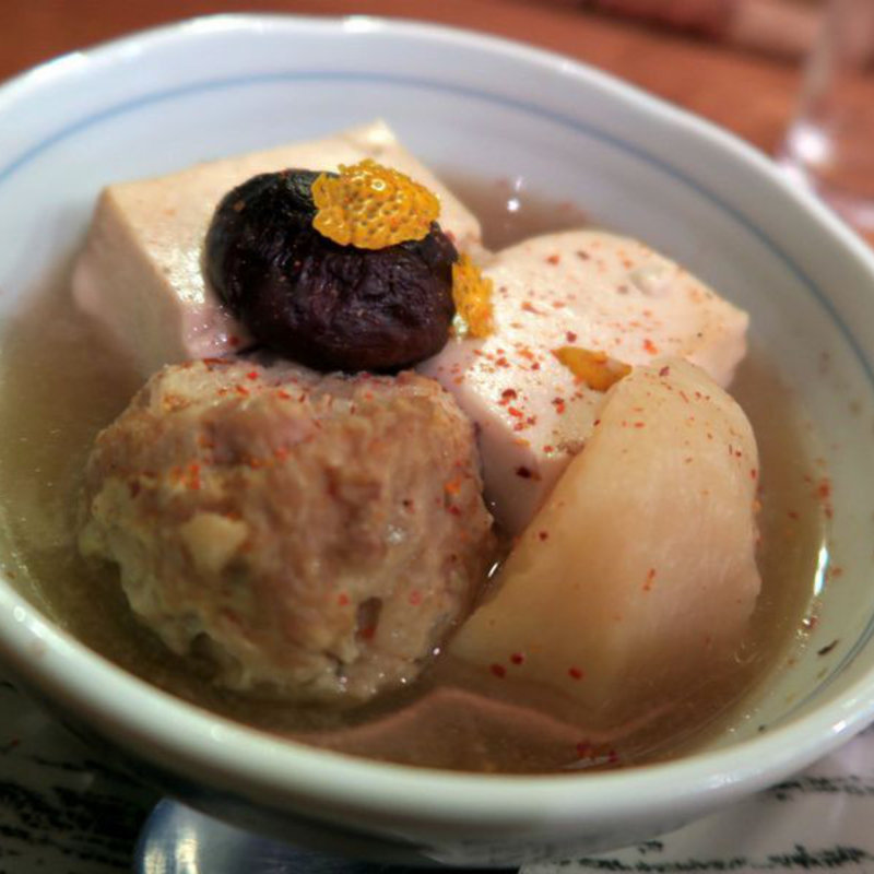 鶏団子と豆腐の炊き合わせ(発酵醸造酒場 Ace)