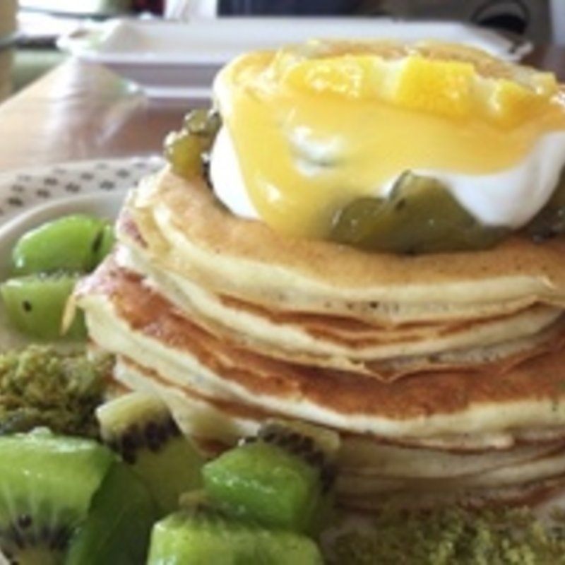 初夏の出愛レモンキウイパンケーキ(adito)