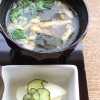 大根山椒甘酢漬とわかめの味噌汁(adito)