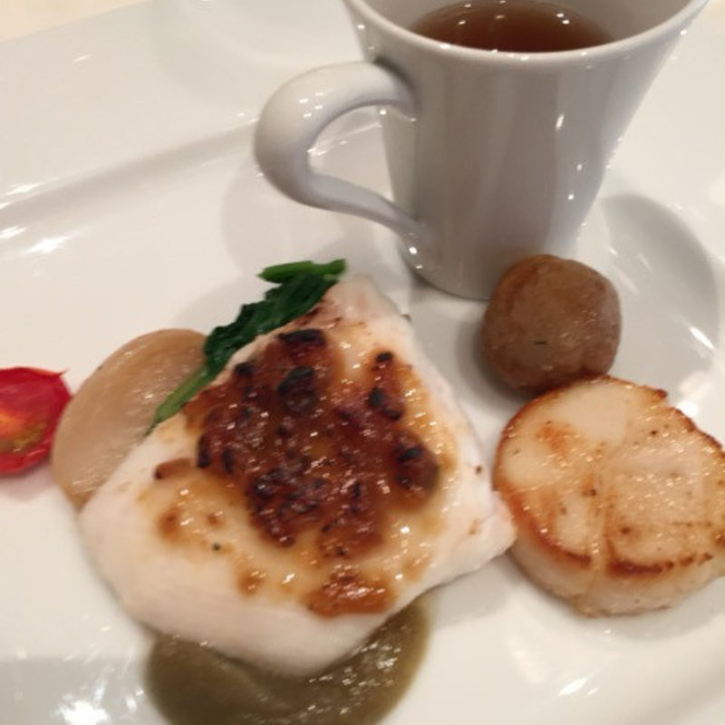 メイン　お魚(Salon de KANBAYASHI 上林春松本店 （サロンドカンバヤシ）)