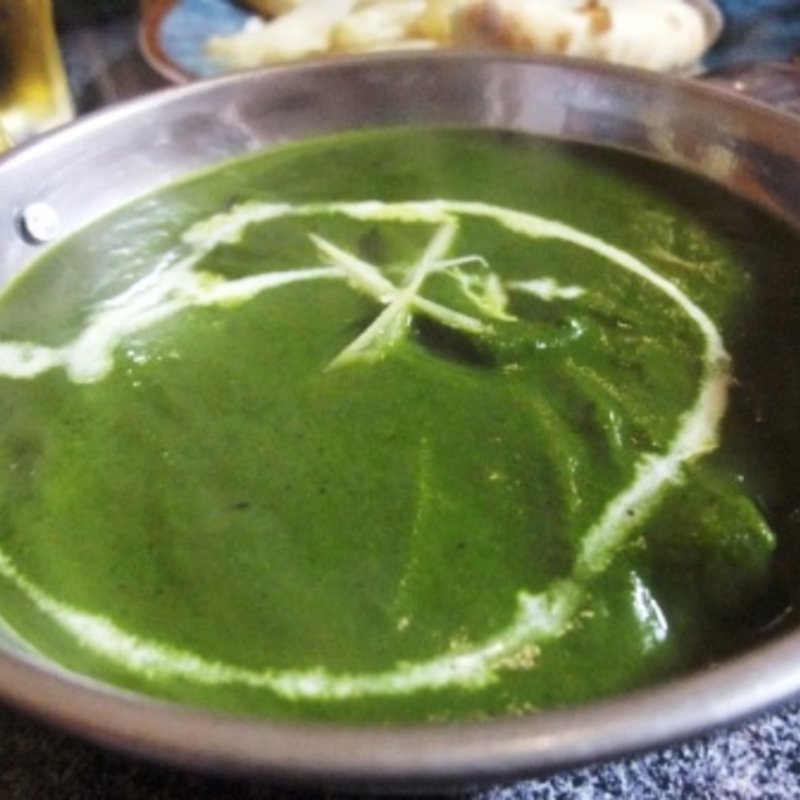 ほうれんそうとジャガイモのカレー(インドレストラン & バー アルシー 柏原店)