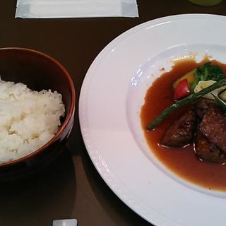 黒毛和牛のグリルランチ(Ban’s grill. and cafe)