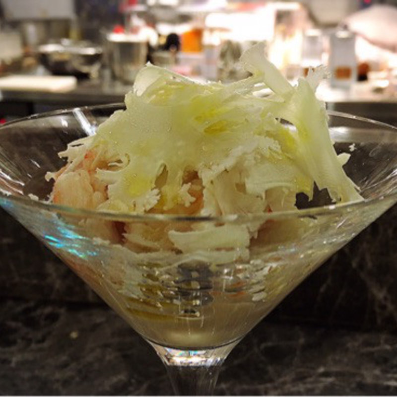 ズワイガニとカリフラワーのカクテル　(bar à vin PARTAGER)