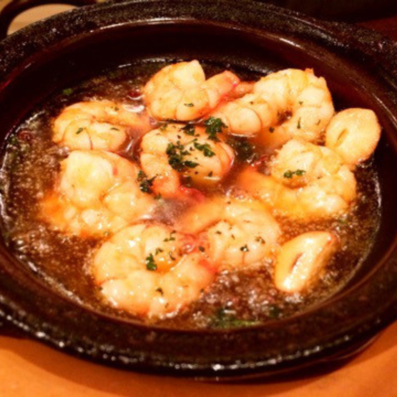 海老のアヒージョ(Bar de Ollaria（バルデオジャリア）)