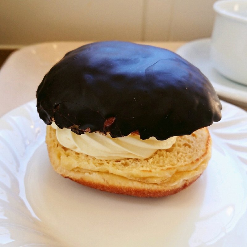 ベルリーナ クリーム入り(タンネ 浜町本店 （TANNE）)