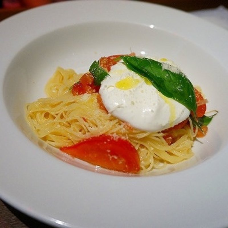 フルーツトマトとバジル・マスカルポーネの冷製カッペリーニ(バルバラマーケットプレイス　NU chayamachi店)