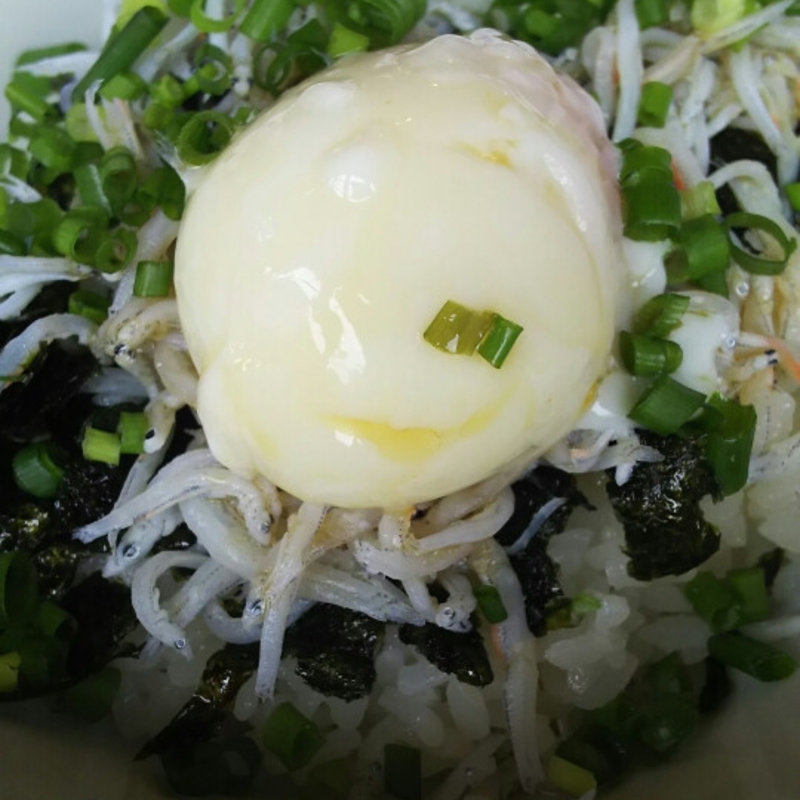 しらす丼(bio ojiyan cafe 下北沢　)