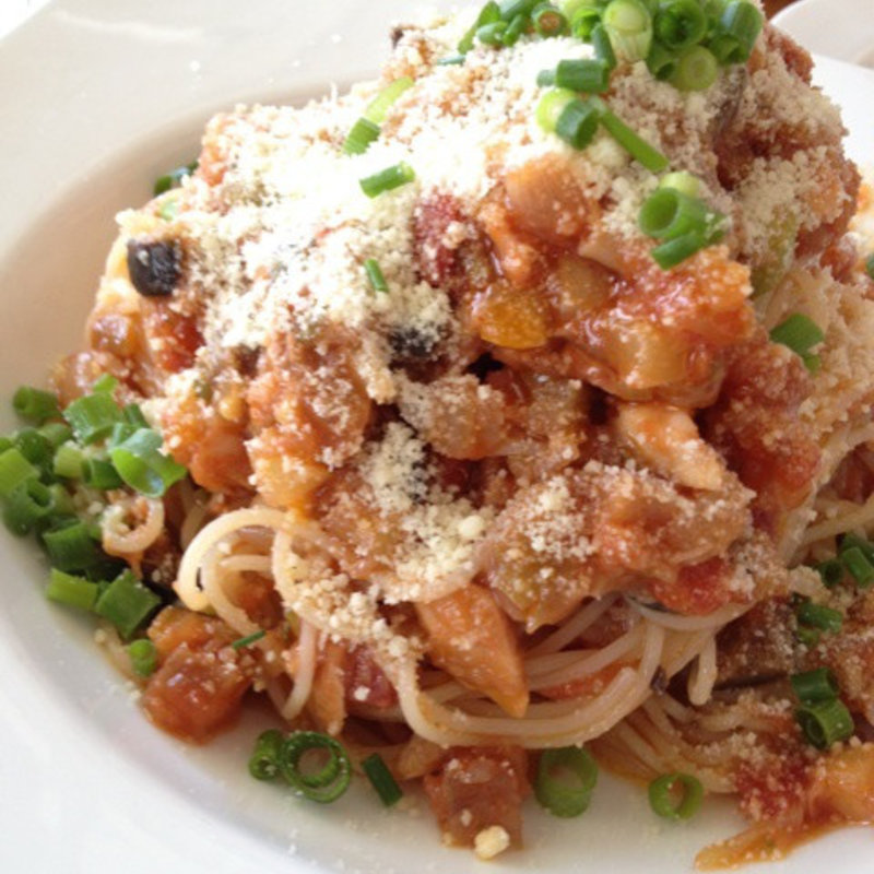 トマトソースの冷製パスタ(ビストロファミーユ)