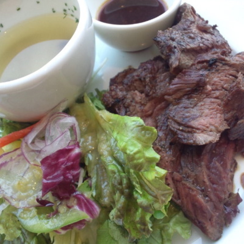 牛ハラミグリル(Bistro Grill TODOS コレットマーレみなとみらい店)