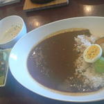 牛すじカレー(Bliss café et vin （ブリスキャフェ トヴァン）)
