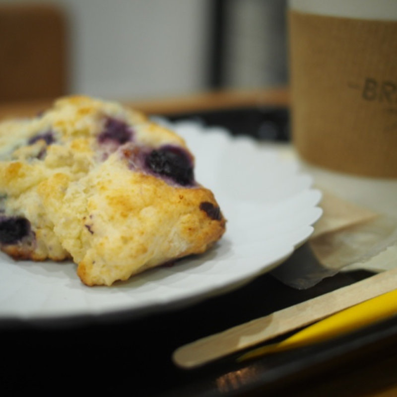 ブルーベリー＆クリームチーズスコーン(BRICK LANE )