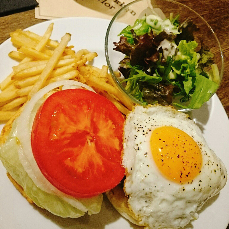 アボカド＆チェダーバーガー 目玉焼きトッピング(Brooklyn Parlor OSAKA)