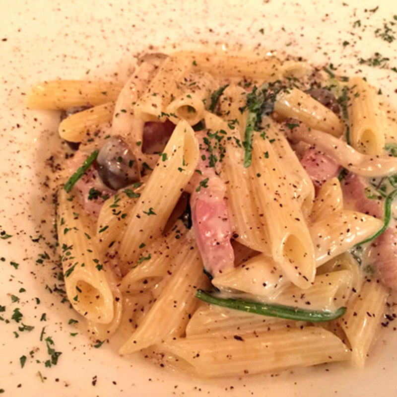 ゴルゴンゾーラの濃厚クリームペンネ(Buffo （ブッフォ）)