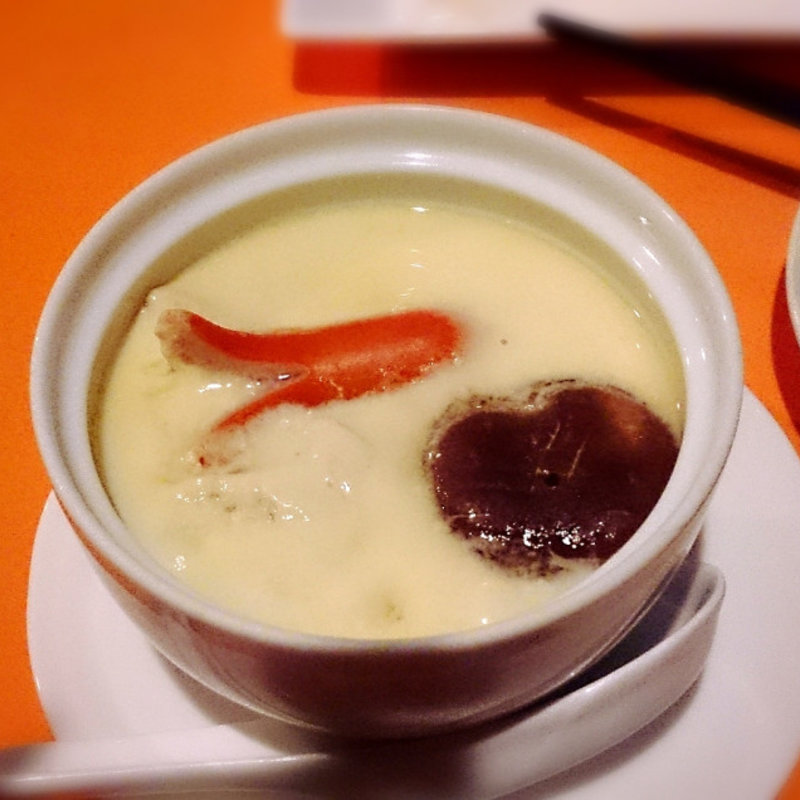 タコさんウインナー入りの茶碗蒸し(BUNJI)