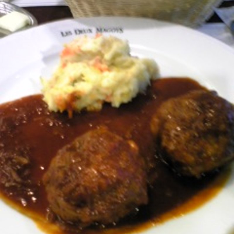 オランダ風ミートボール
スタンポットを添えて(LES DEUX MAGOTS PARIS (ドゥマゴ パリ))