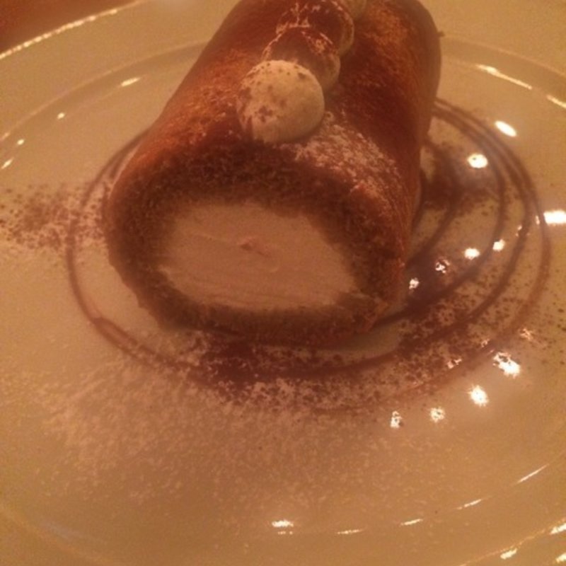 丸太ロール(カフェ ダイニングバー 104.5 （Cafe，Dining&Bar 104.5）)