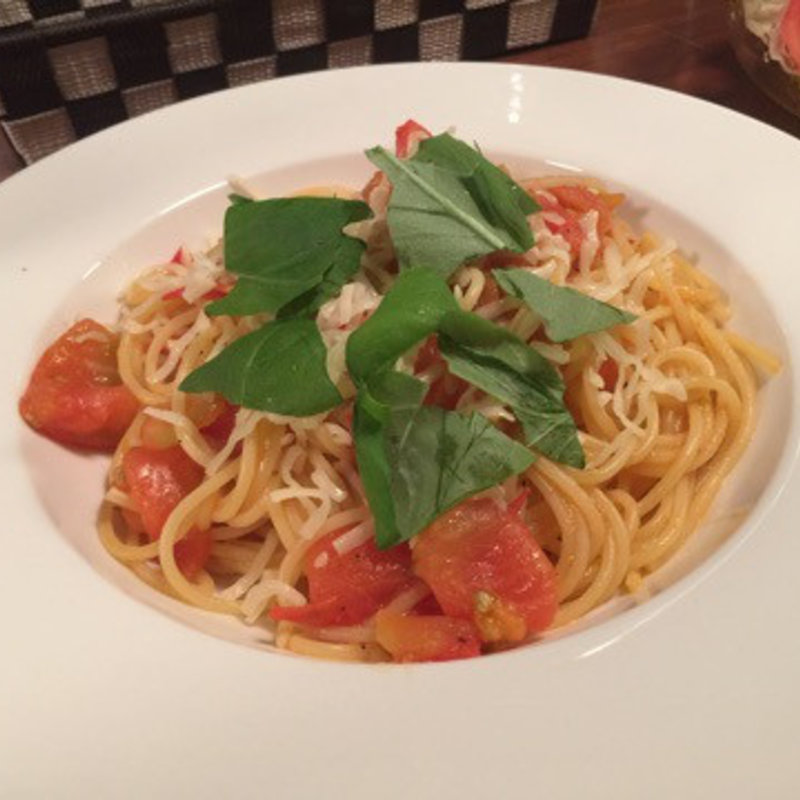 トマトとモッツァレラとバジルのパスタ(Cafe AIX)
