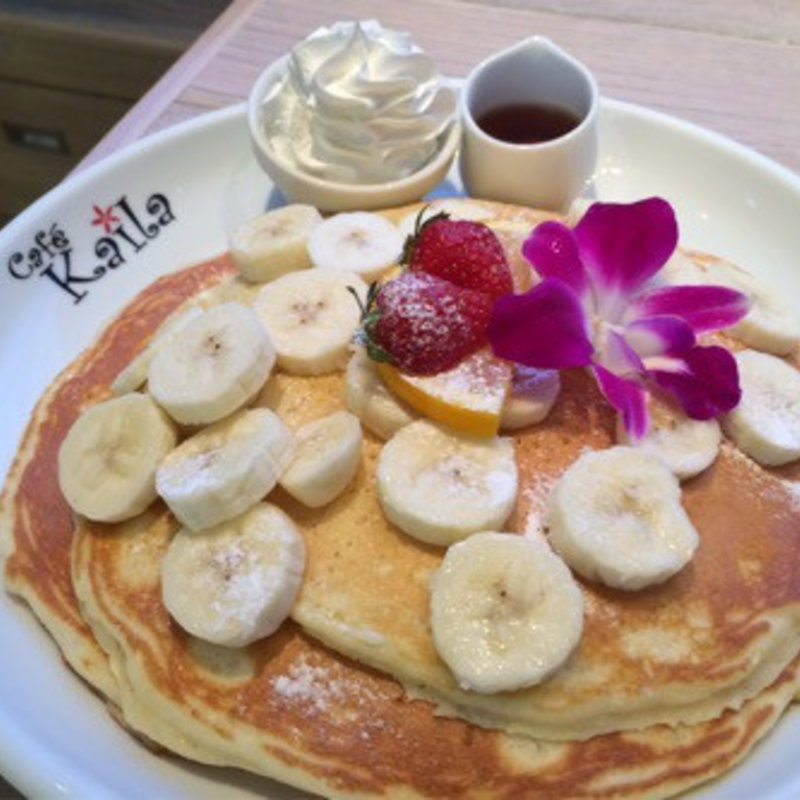 プレーンパンケーキ、バナナトッピング(Cafe Kaila 表参道店)