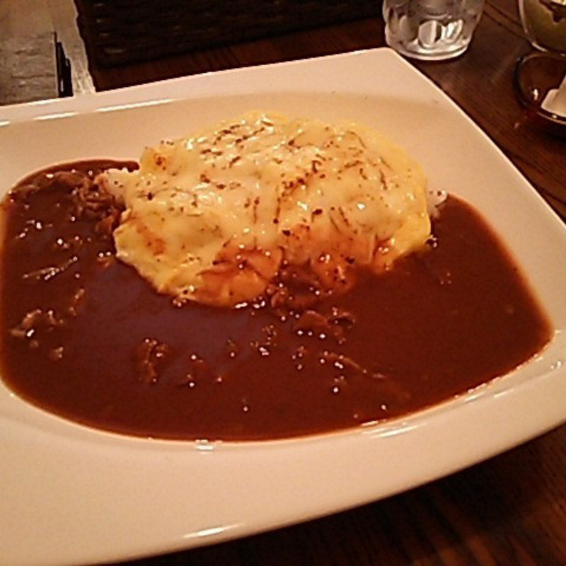焦がしチーズオムハヤシ(Cafe LOOP)