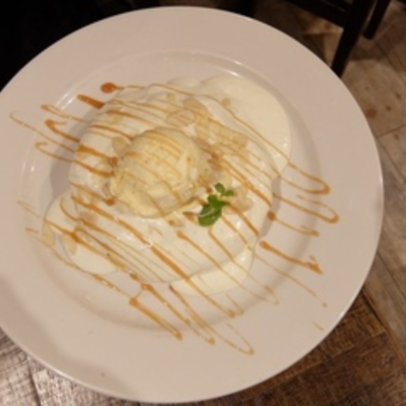 塩キャラメル ココナッツパンケーキ(CAFE NOISE（カフェ ノイズ）)