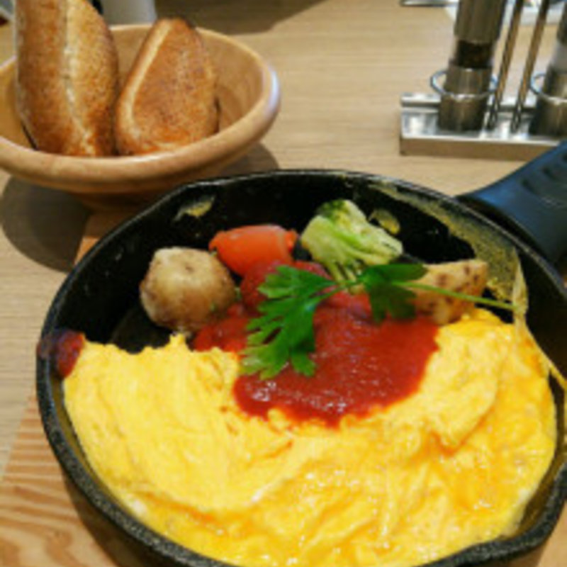 プレーンオムレツ＆焼き野菜 フランスパン付(Cafe ココノハ 河原町OPA店 )
