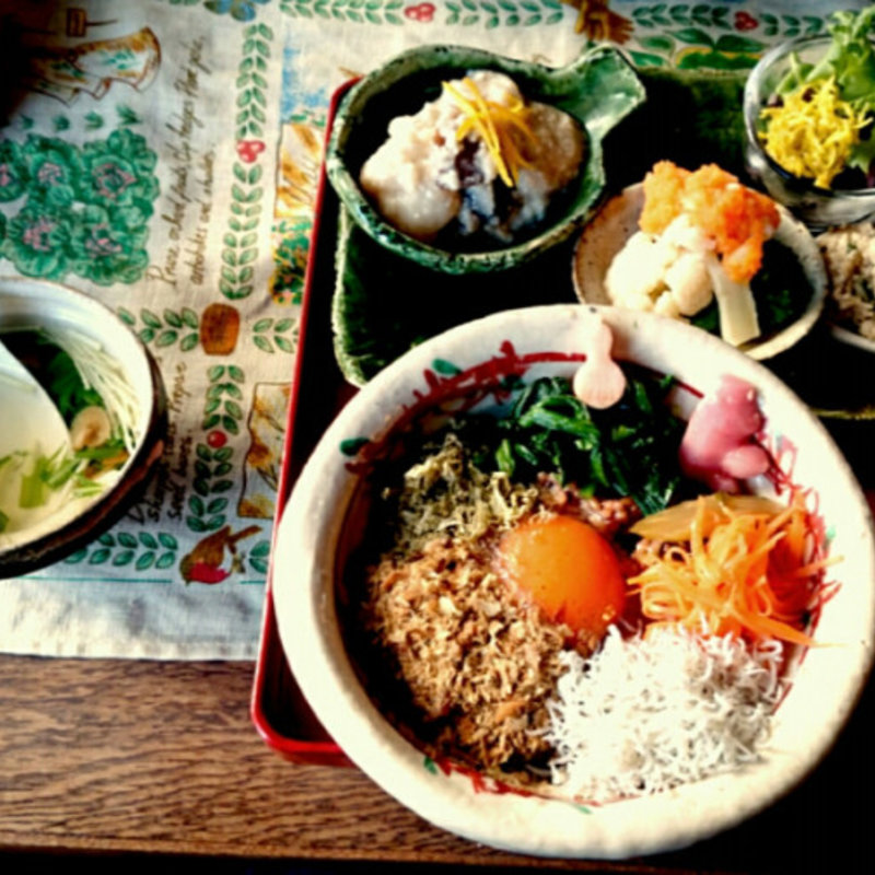 なつかし丼(cafe ひびきや)