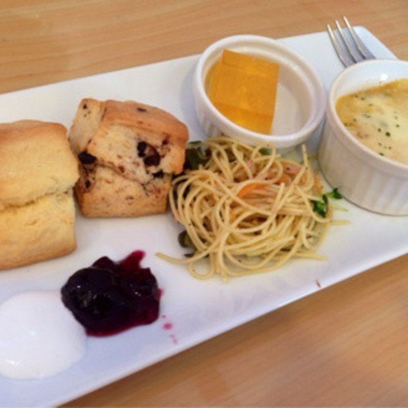 プレーンスコーン(CAFFE SCIMMIA ROSSO （カフェ シンミア ロッソ）)