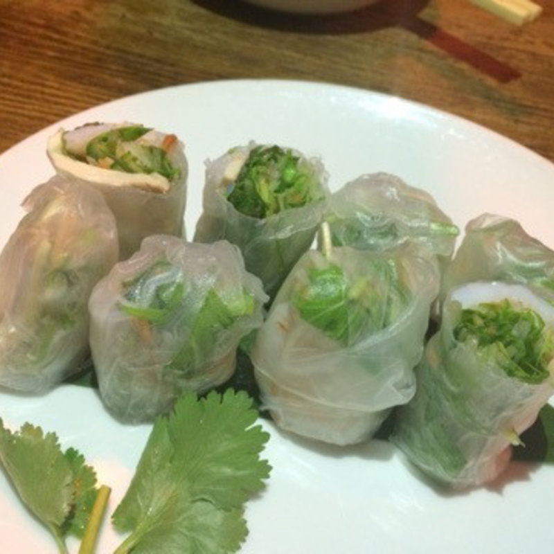 生春巻き(屋台料理 CAMCAM)