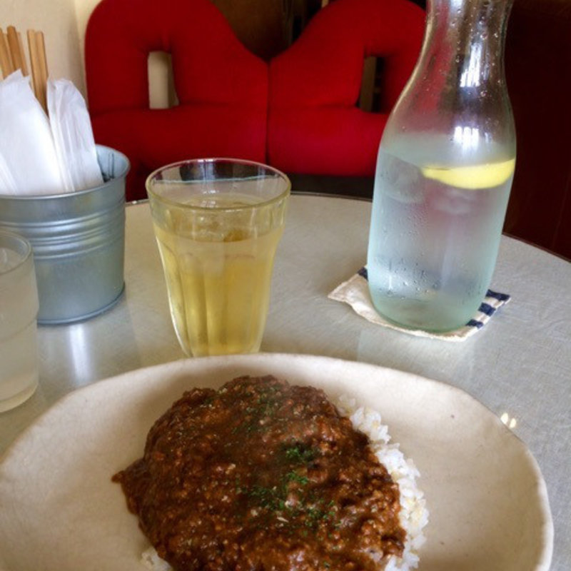 ｶﾚｰ＆ﾄﾞﾘﾝｸ(キャリールーム （carry room）)