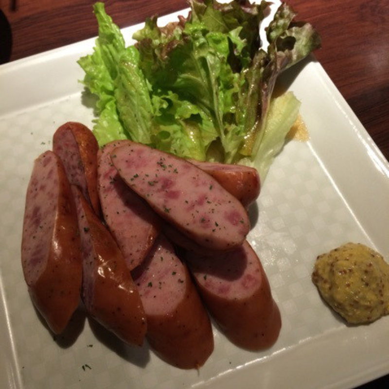 あらびきウインナー(CAZAMIDORI （カザミドリ）)