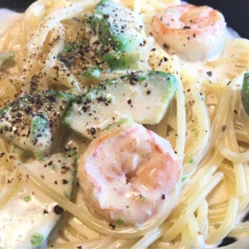 ｴﾋﾞとｱﾎﾞｶﾄﾞのｸﾘｰﾑｿｰｽ(cocotte)