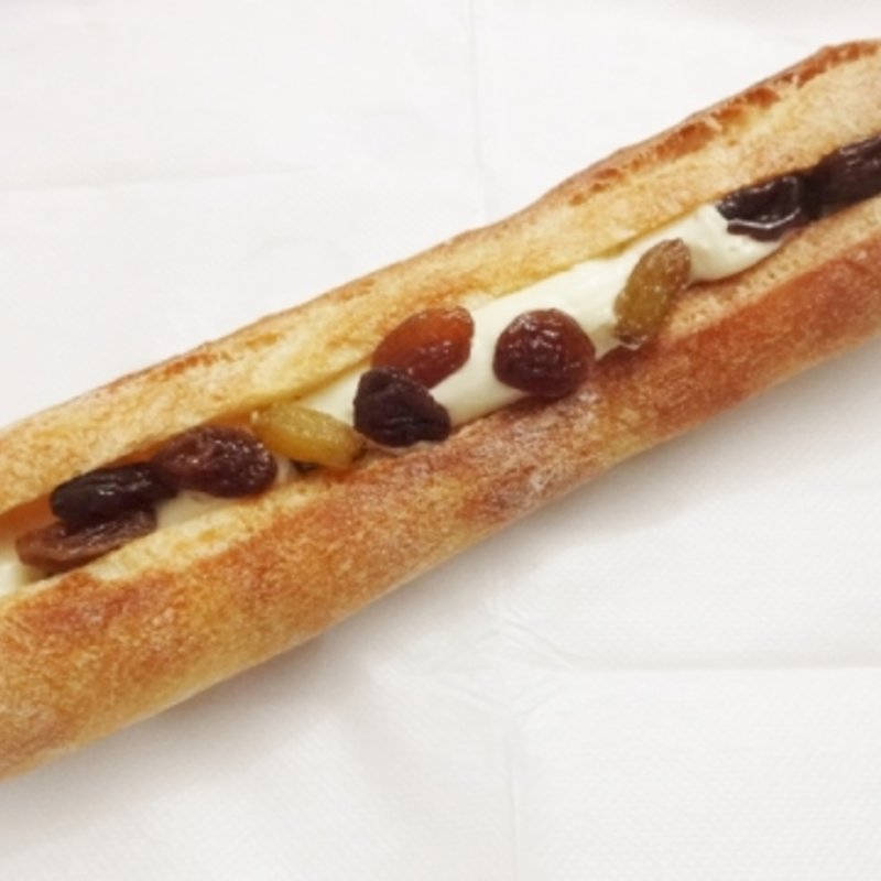 生ミルクフランス~3種の彩りラムレーズン(Coron （コロン）)