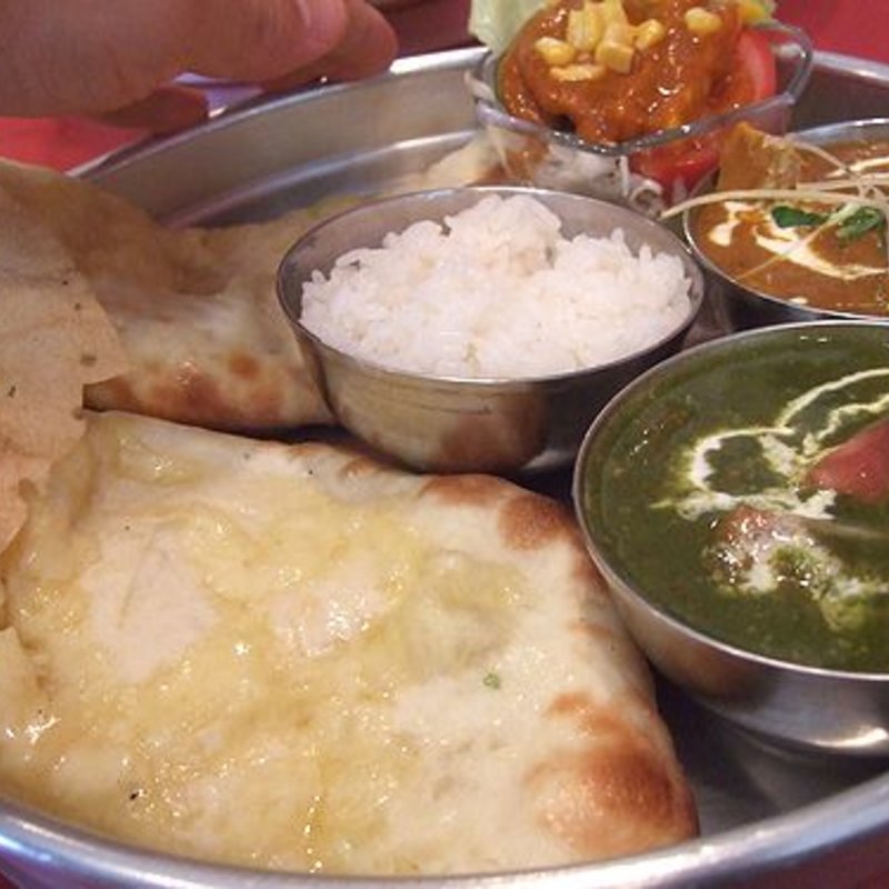 Bランチ　チーズナンセット(インド料理 D·カジャナ 大手門店)