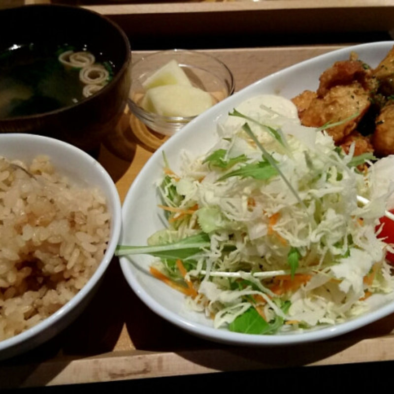 からあげランチ(DARMAYAカフェ)