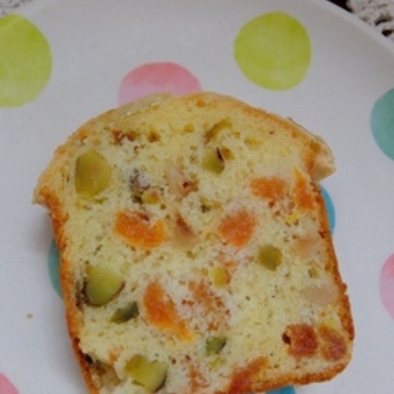 アプリコットとブリーチーズのケークサレ(Dean & Deluca)