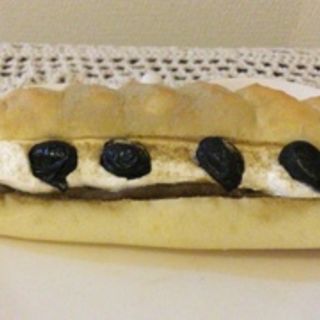 ほうじ茶クリームパン(Dean & Deluca)