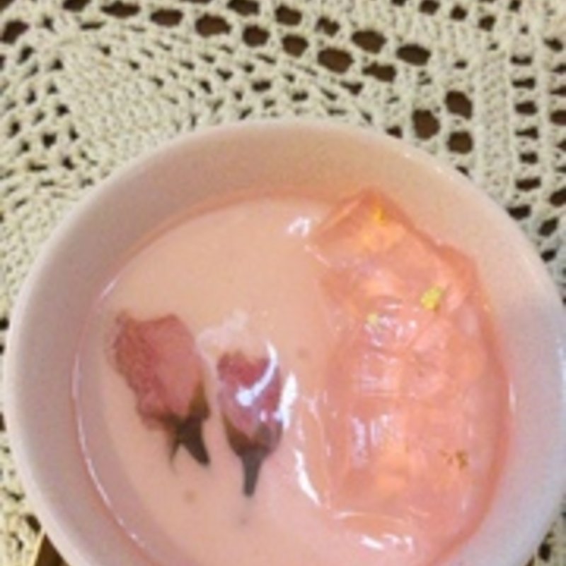 桜の杏仁豆腐(DOMINIQUE ANSEL BAKERY TOKYO （ドミニクアンセルベーカリートウキョウ）)