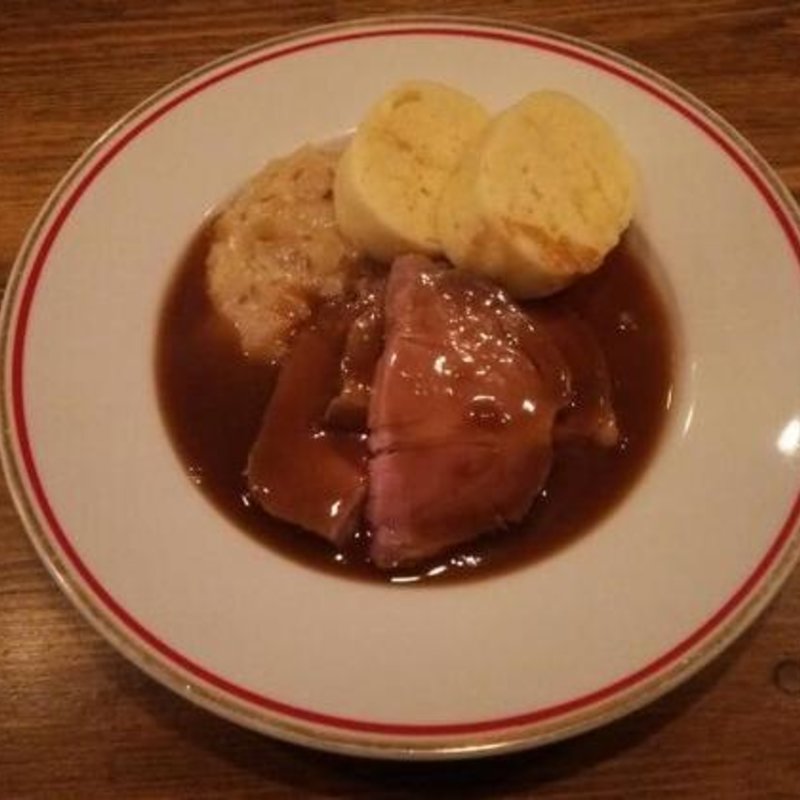 チェコっと軽く食べるコース（前菜3品・メイン1品）(DUB)