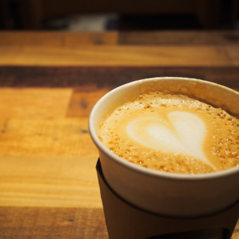 カフェラテ　レギュラー(エビスフードホール)