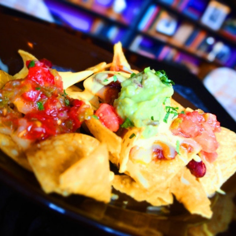 クラシックナチョス　SMALL(el caliente -modern mexicano- （エル　カリエンテ）)