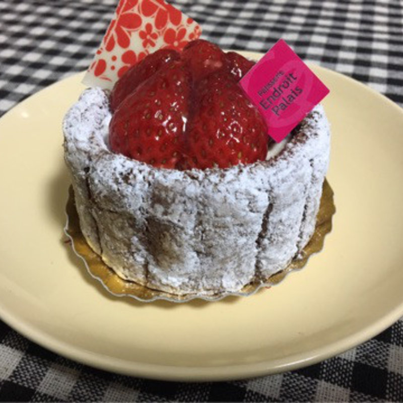 苺のシャルロット(Ｅｎdroit Palais （アンドロワ・パレ）)