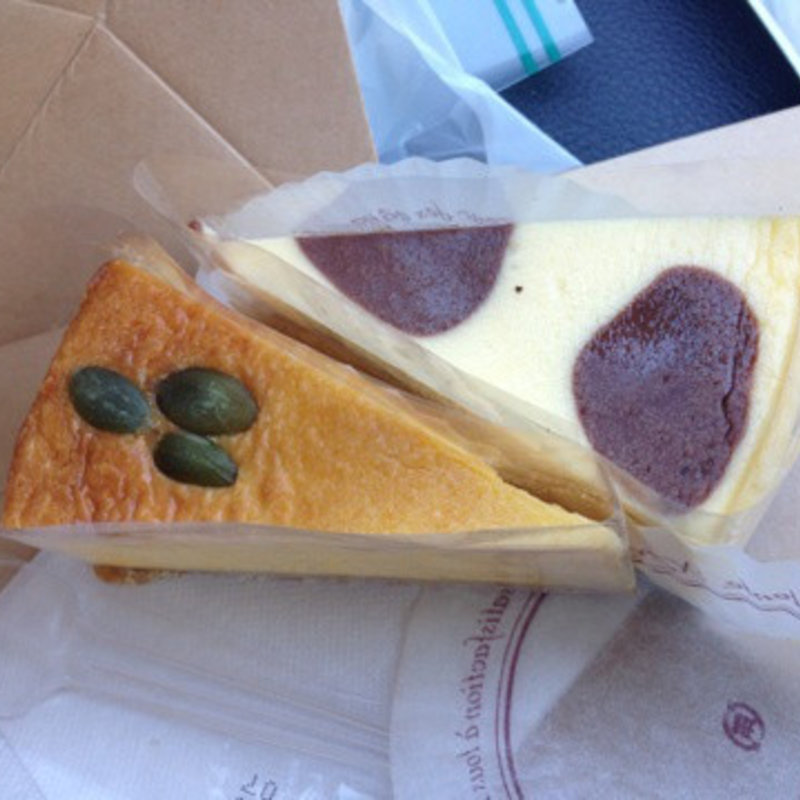 うしさんのチーズケーキ(Farm Designs （ファーム デザインズ）)