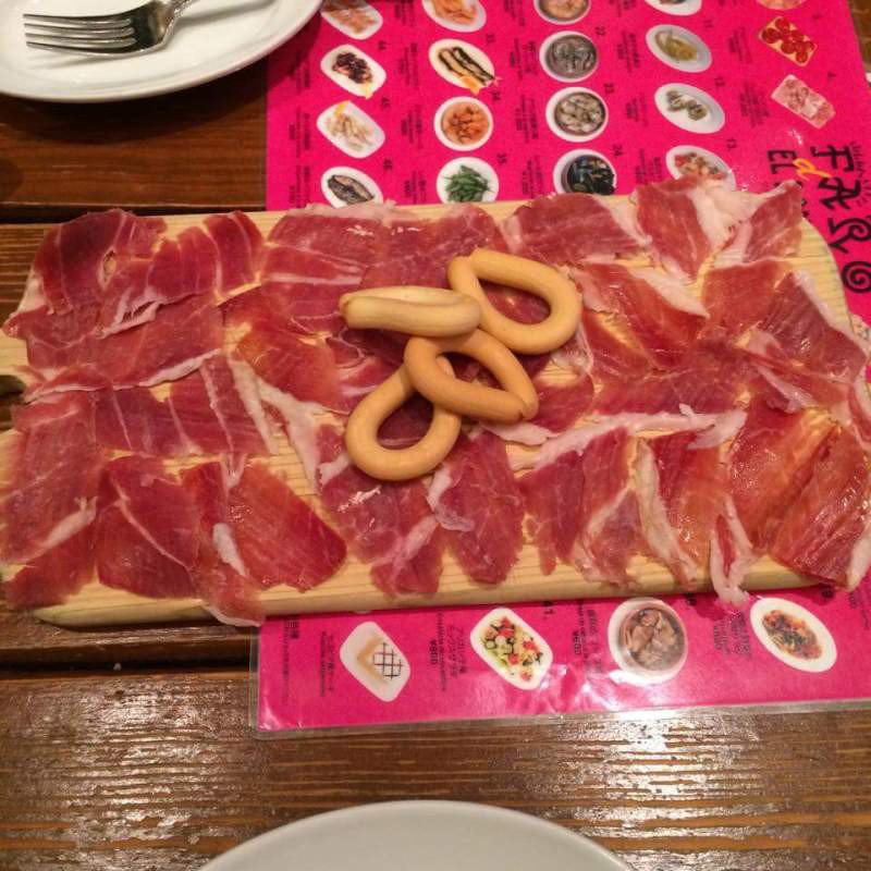 ハモンセラーノ(ファロ デル ポニエンテ)