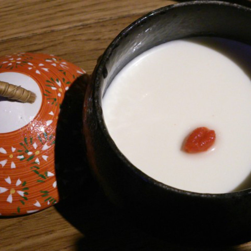 FAROの手作り杏仁豆腐(チャイニーズバル FARO/花楼)